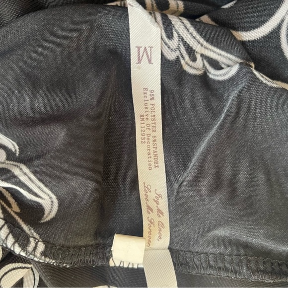 Cristina Love Black & White Off-Shoulder Mini Dress - Picture 8 of 8